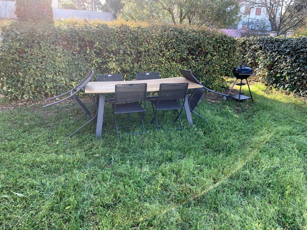 Appartamento Gignac - Superbe cocon indépendant avec balnéo et jardin Esterno foto